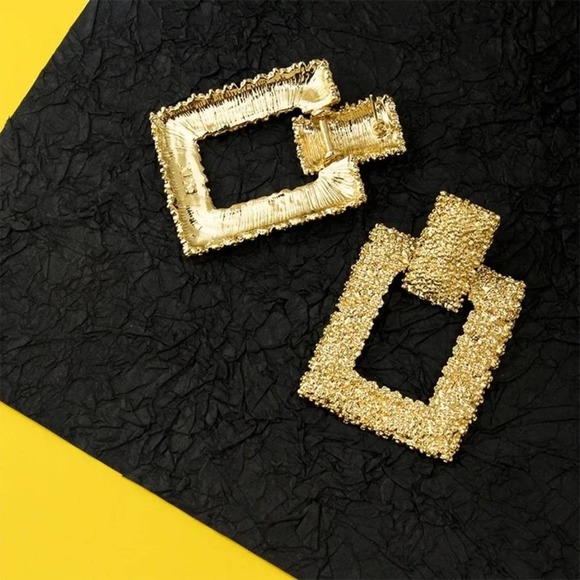 Large Geometric Textured 18k Gold Plated Earrings - Picture 4 of 7